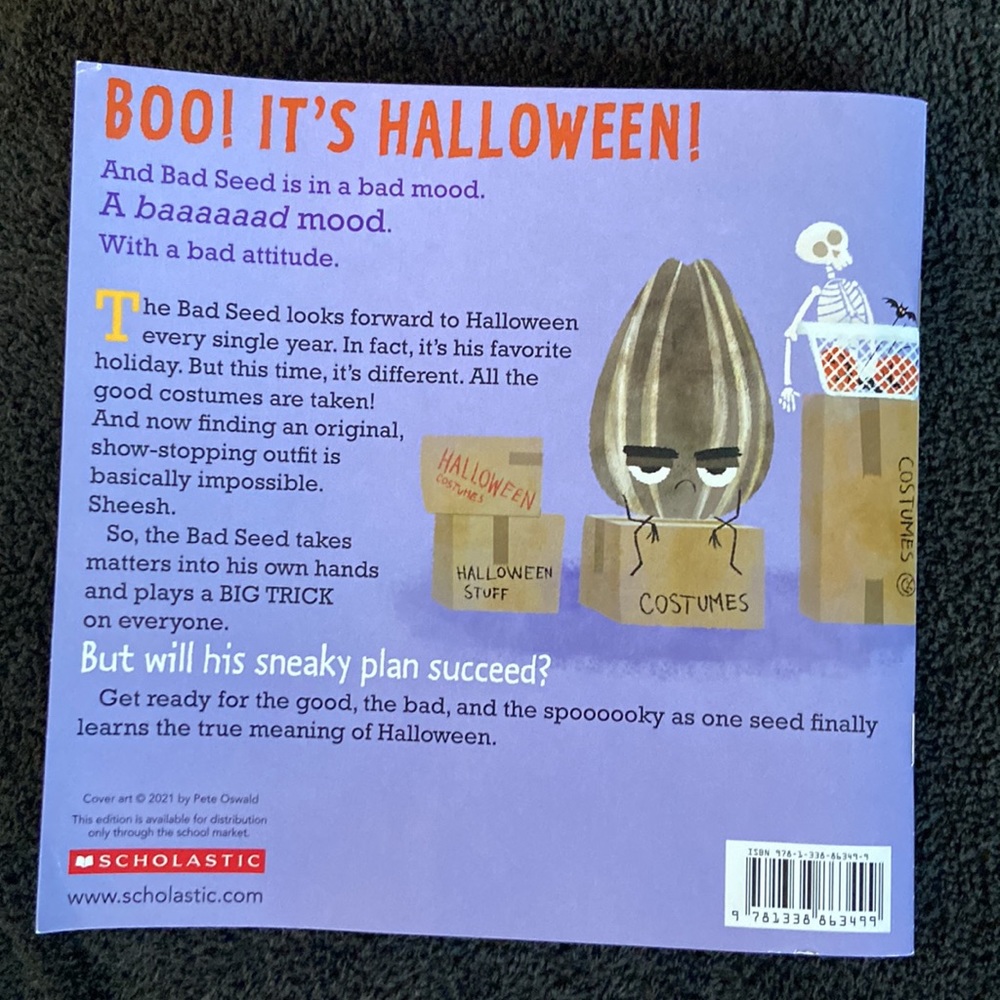 SCHOLASTIC Book Bundle - Picture 3 of 13